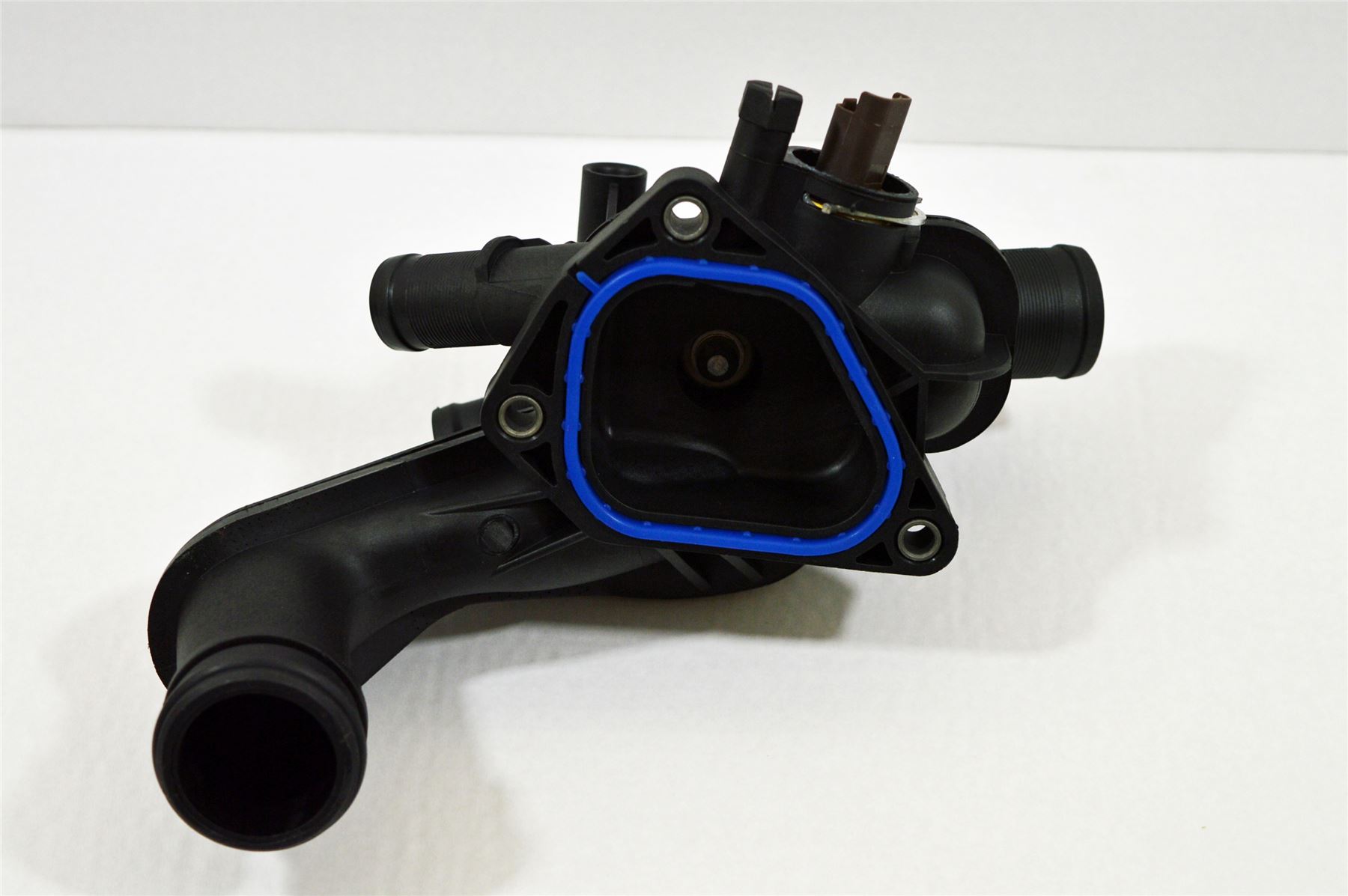 1336-z8-thermostat-housing-new-from-lsc-leader-specialist