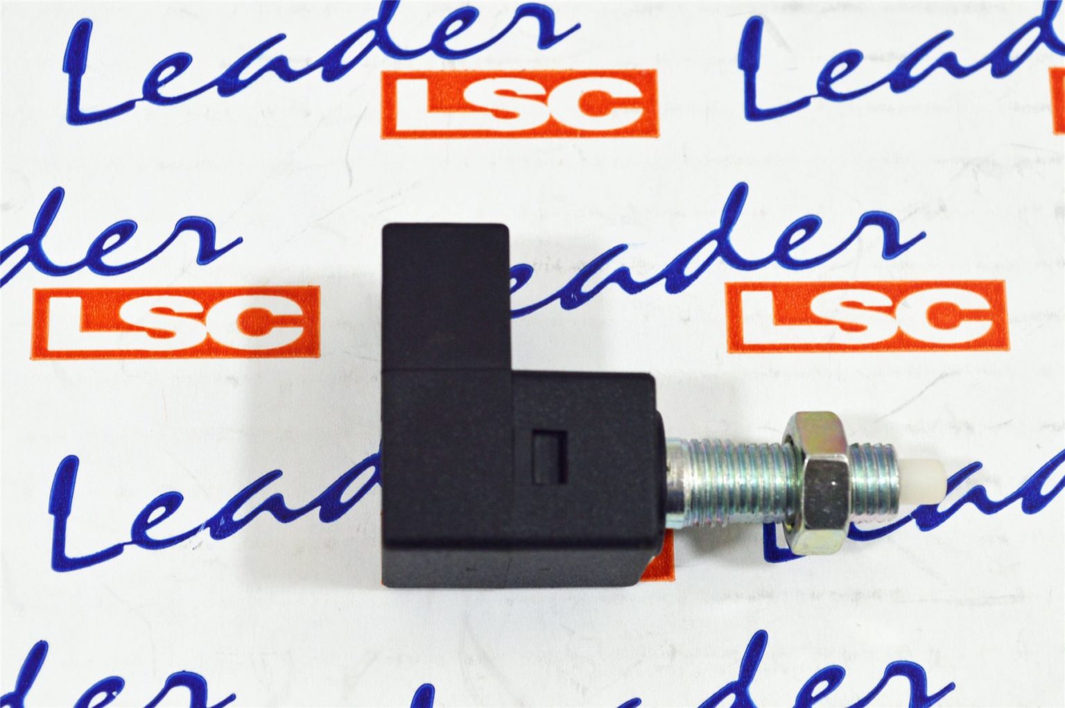 938102E000 BRAKE LIGHT / STOP LAMP SWITCH NEW Leader Specialist