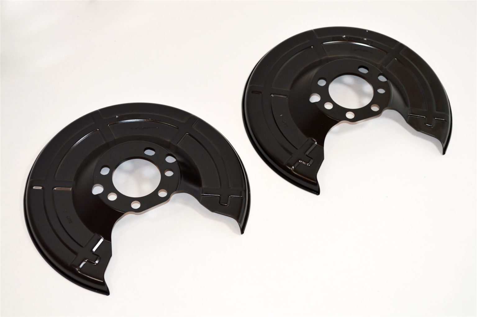 LSC 90498290 x 2 GENUINE Pair of Rear Disc Brake Shields NEW from