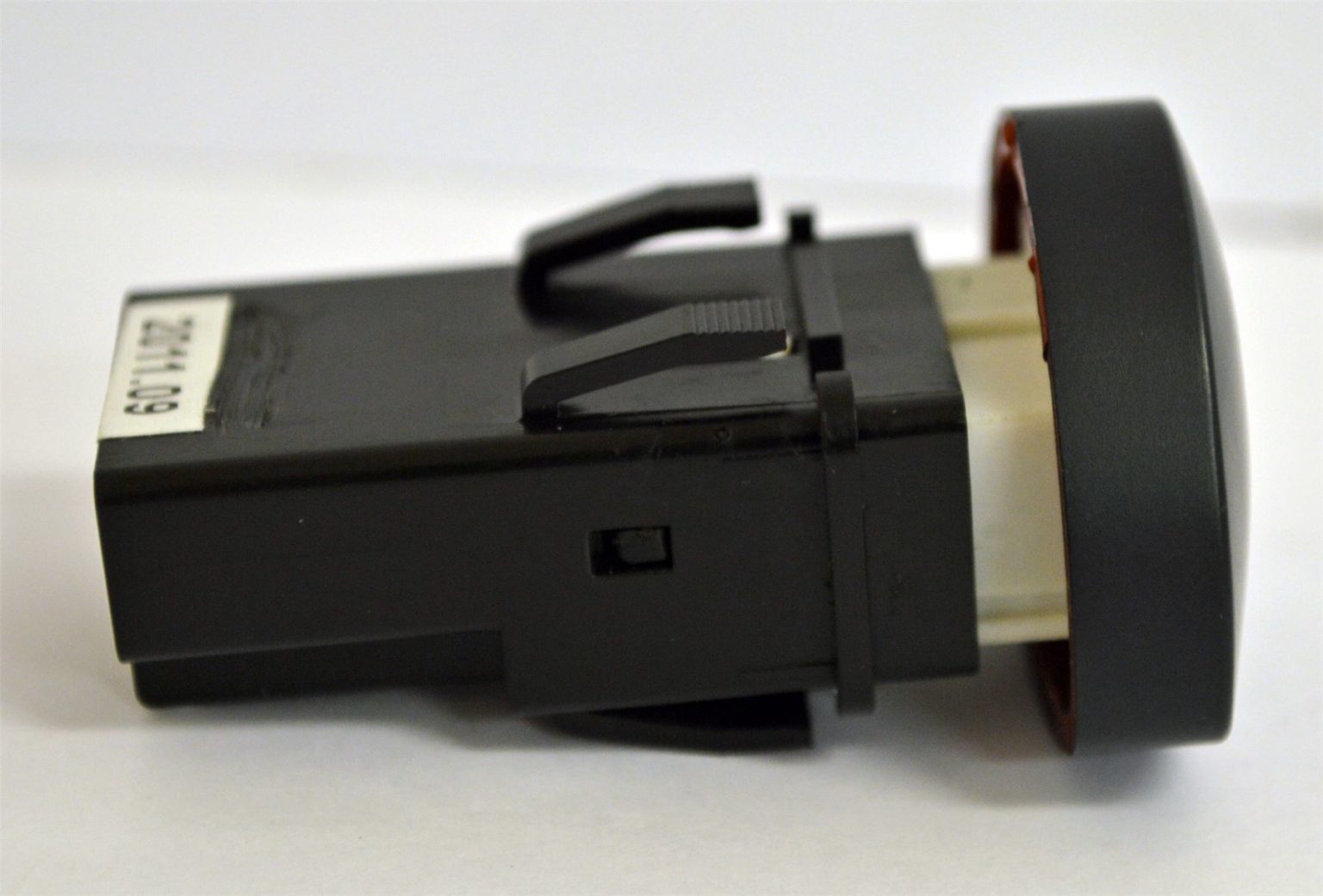 8200442723 HAZARD WARNING LIGHT SWITCH NEW from LSC Leader