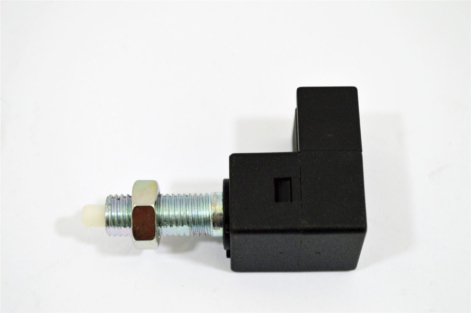 938102E000 : BRAKE LIGHT / STOP LAMP SWITCH - NEW - Leader Specialist ...