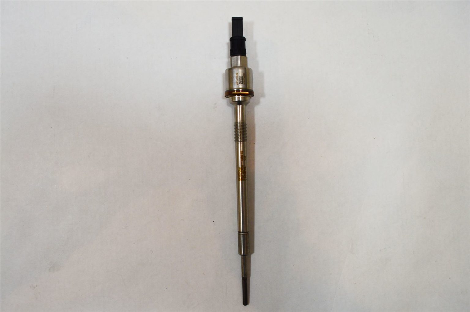 LSC 55590467 GENUINE Vauxhall Glow Plug with Pressure Sensor NEW