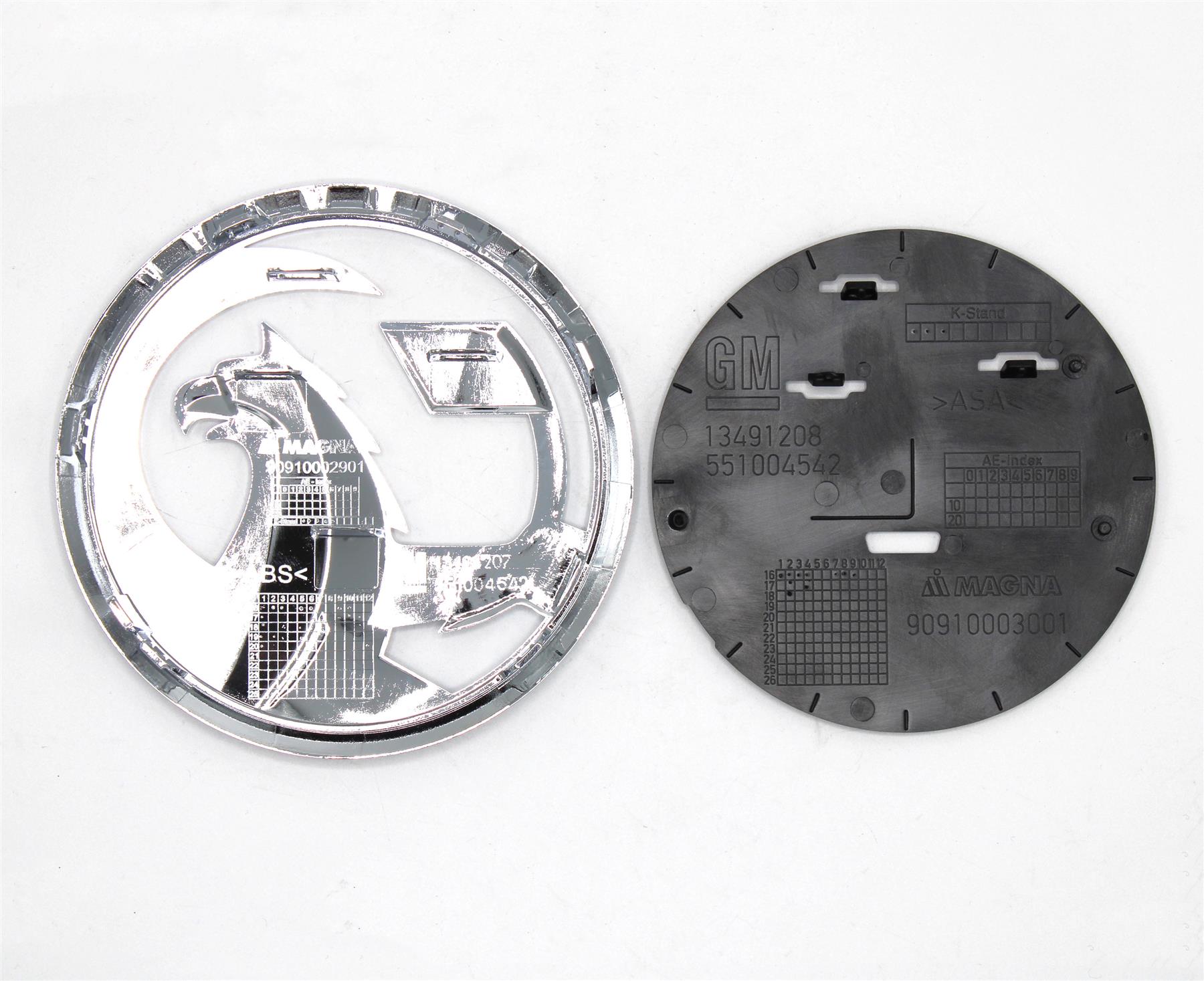 LSC 13491207 39033852 : GENUINE Front Griffin Badge and Backing Plate - NEW - Image 3