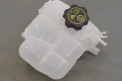 LSC 13370133 : RADIATOR COOLANT EXPANSION / HEADER TANK with CAP & LEVEL SENSOR - NEW