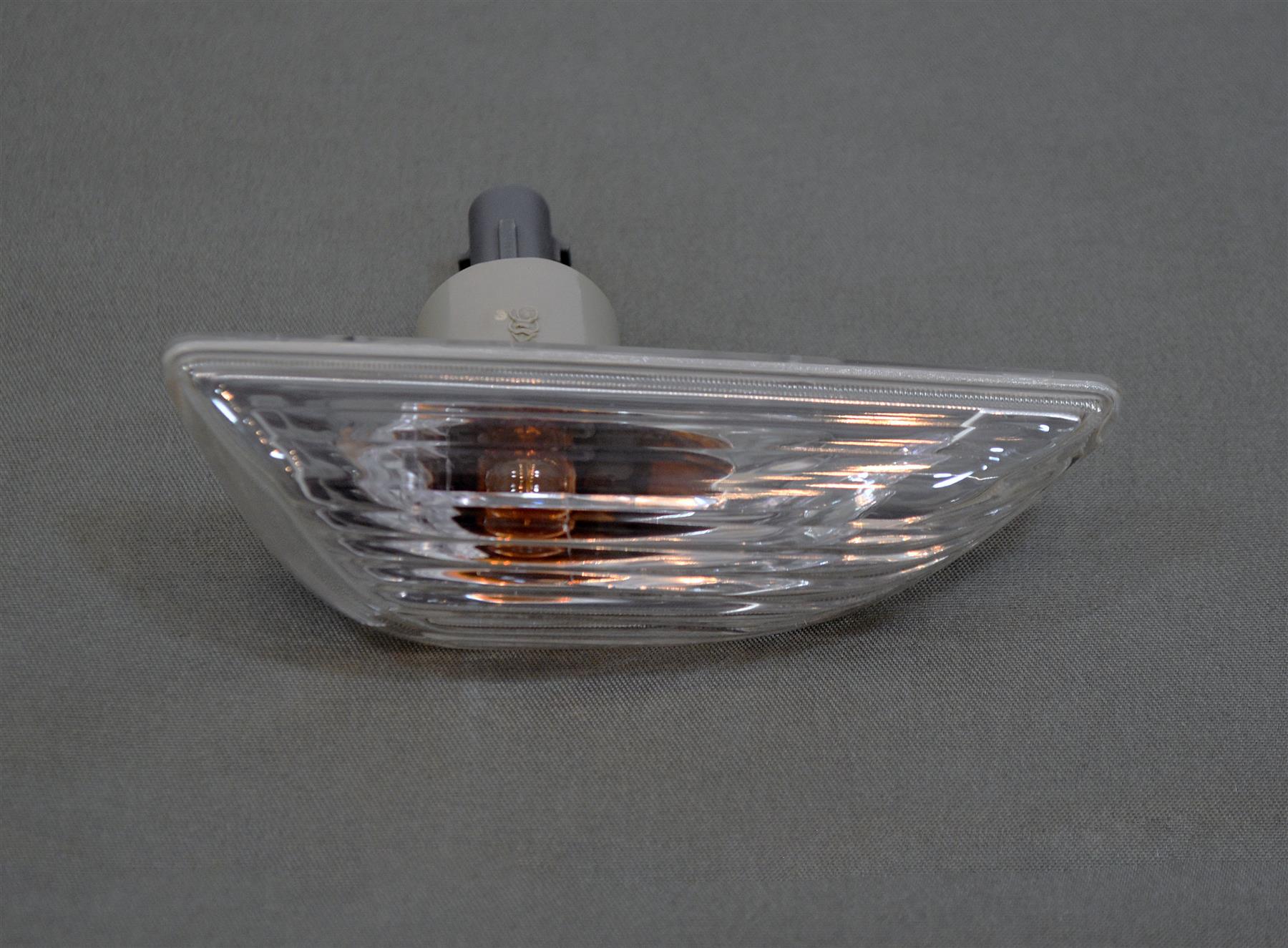 LSC 95434685 : Genuine OEM RHS Side Repeater Lamp - NEW - Leader