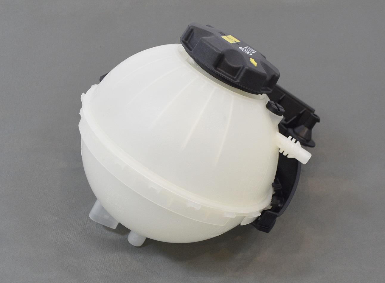 LSC 17137609469 : Coolant Header Tank & Cap with Level Sensor - NEW