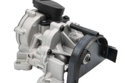 LSC 55509127 : Oil and Vacuum Pump (1.6 CDTi) - NEW