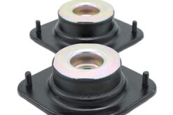 LSC 171412329A : Pair of Front Suspension Strut Support Mounts for VW - NEW