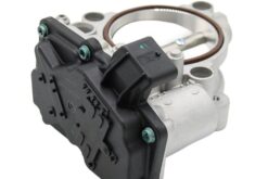 LSC 13548623324 : Petrol Engine Throttle Body - NEW - Image 10