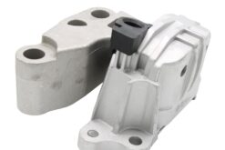 LSC 52070967 : Right Side RHS Engine Mounting - NEW - Image 6